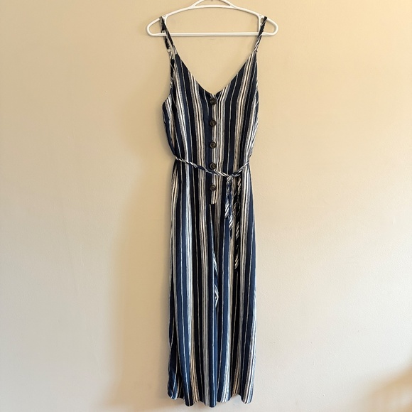 $9🎅🏼 Urban Romantics Navy & White Stripped Capri Length Romper Jumpsuit - Picture 2 of 16